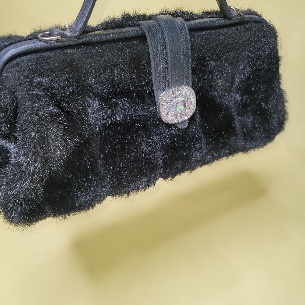 Raviani🔥 Vintage🤩 Black Faux Fur Handbag❤️